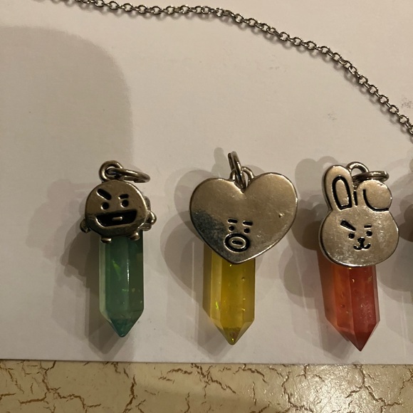 BTS/BT21 Charm Crystal Pendant Necklace - Picture 5 of 5